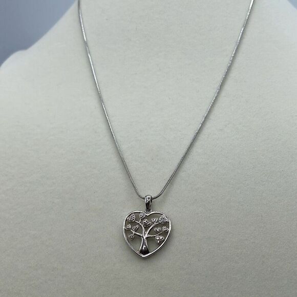 Sterling silver tree of life heart pendant necklace 20” chain - Picture 1 of 6